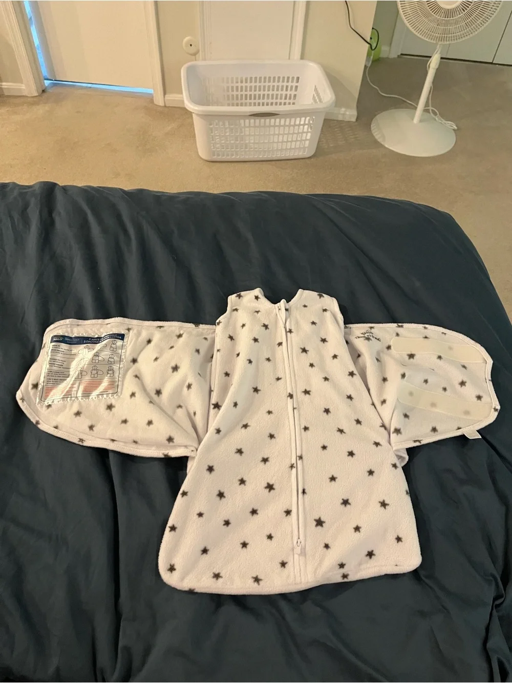 HALO SleepSack Swaddle Size NB/0-3 Months Fleece White with Charcoal Stars